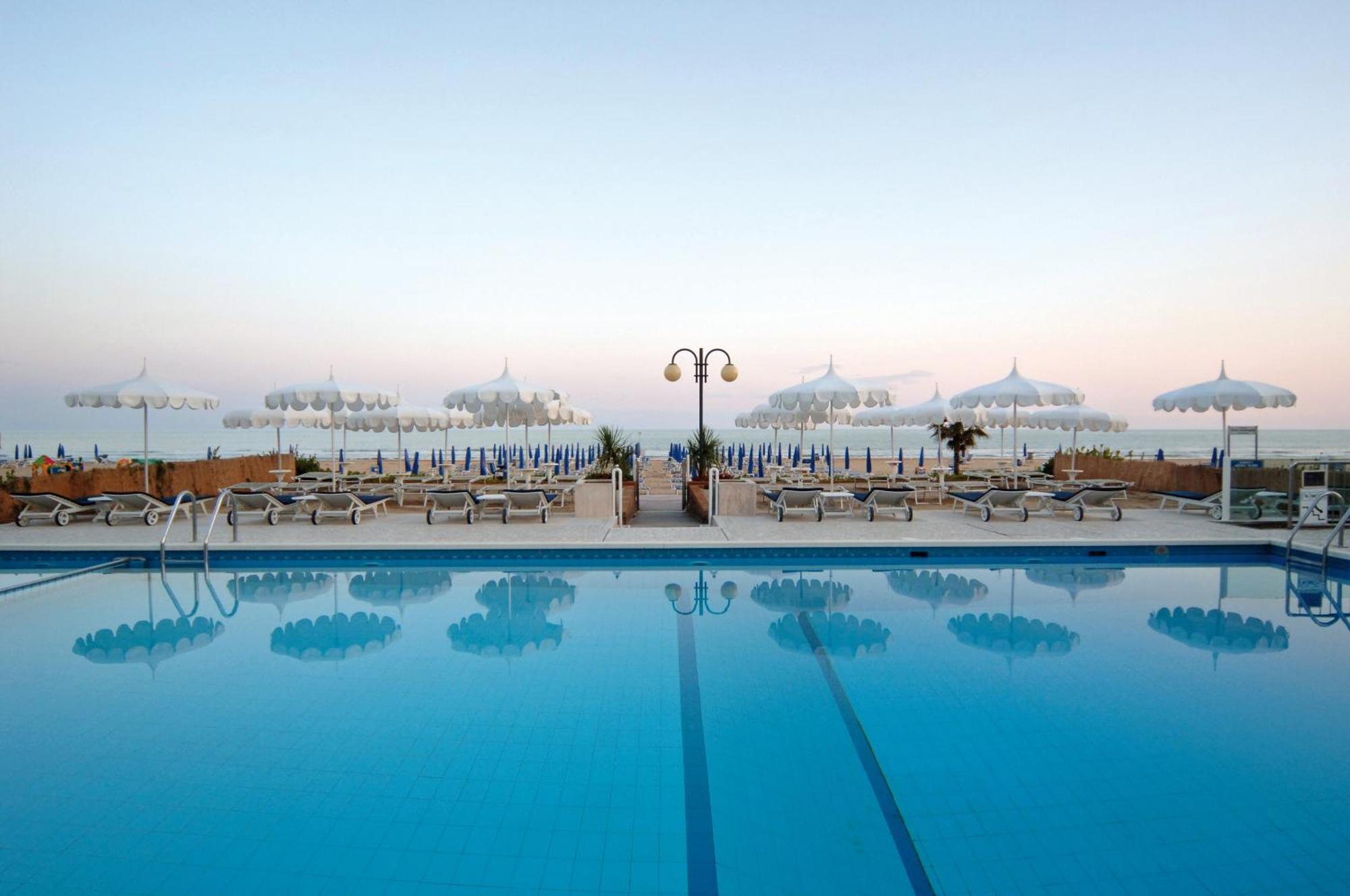 Hotel Beny Lido di Jesolo Exterior photo